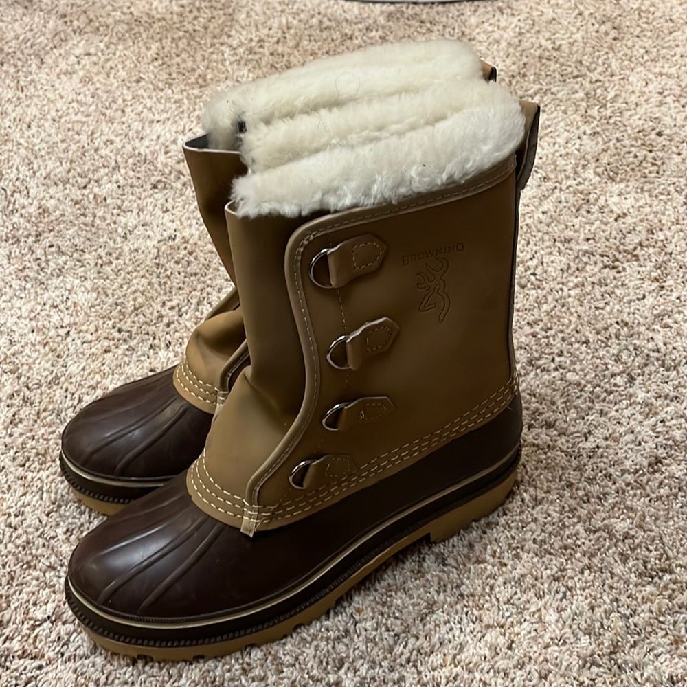 Vintage Browning Fur lined boots